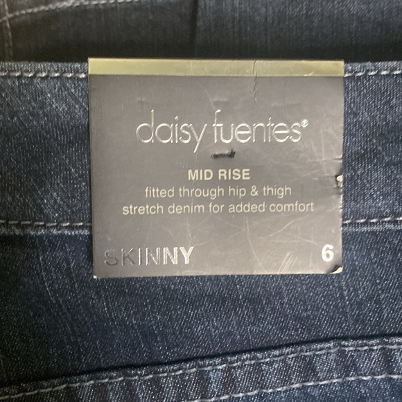 Daisy Fuentes Denim Mid Rise Jeans Dark Wash size 6 - Picture 7 of 7